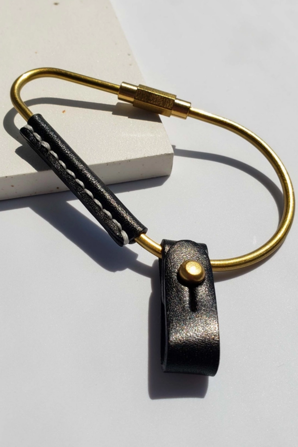 Sereniikey Brass Pear Key Carabiner