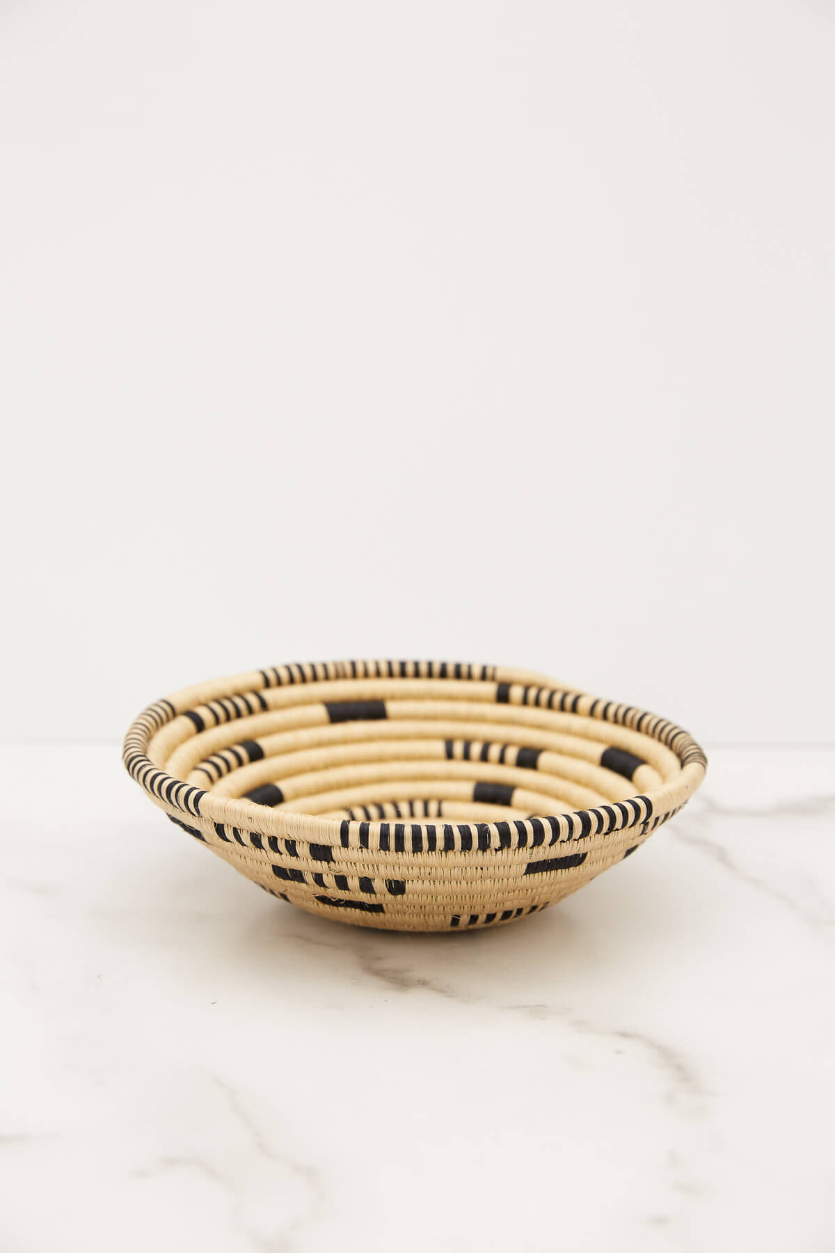 MAKAUA Small Round Basket - Palm and Perkins